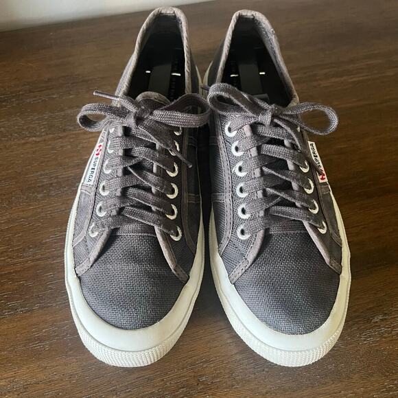 Superga Woman’s Faded Gray Classic Canvas Sneakers- Size 9 - Picture 2 of 10